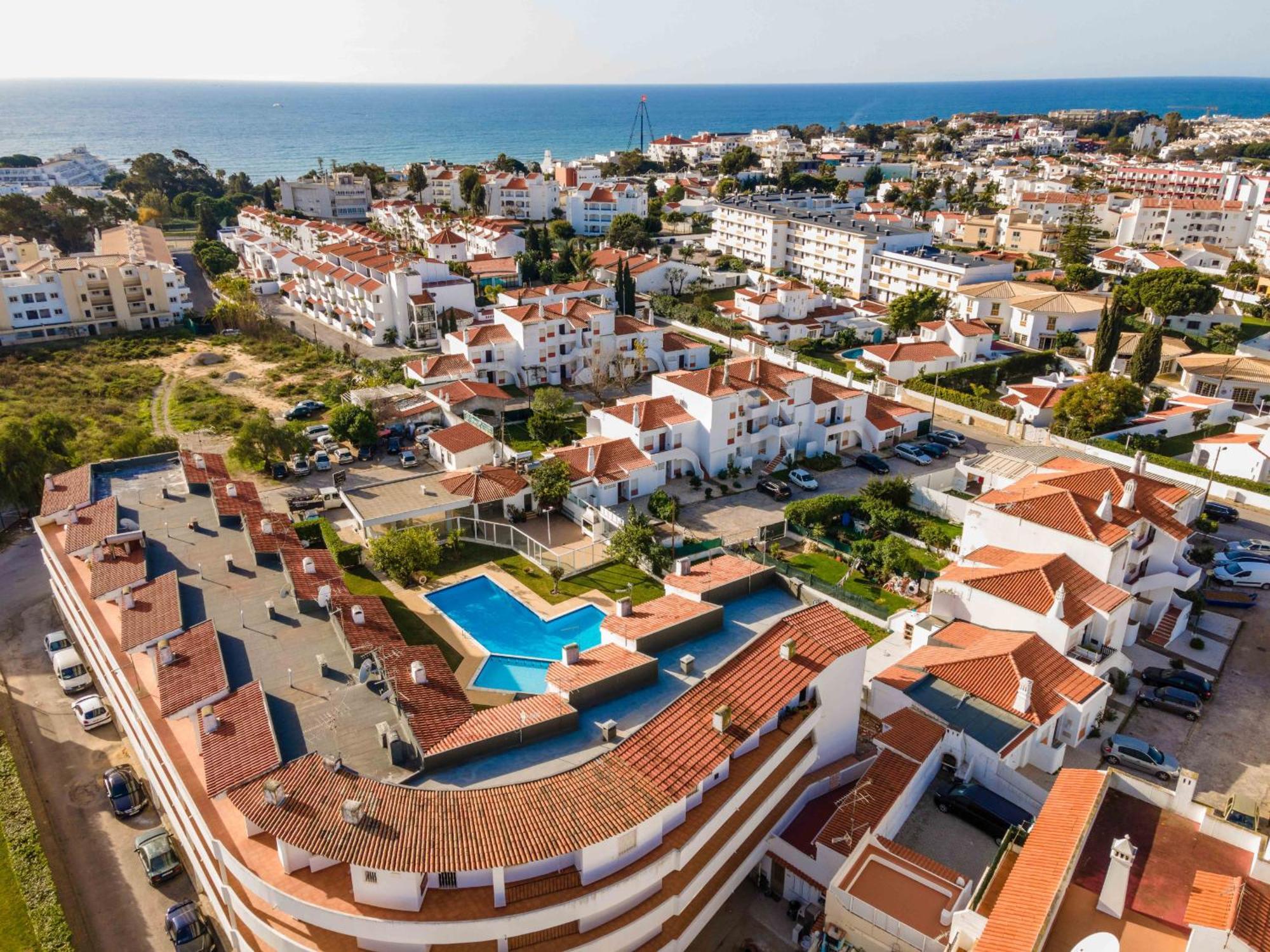 Santa Eulalia 2-Bedroom Apartment - Swimming Pool - Wifi アルブフェイラ エクステリア 写真