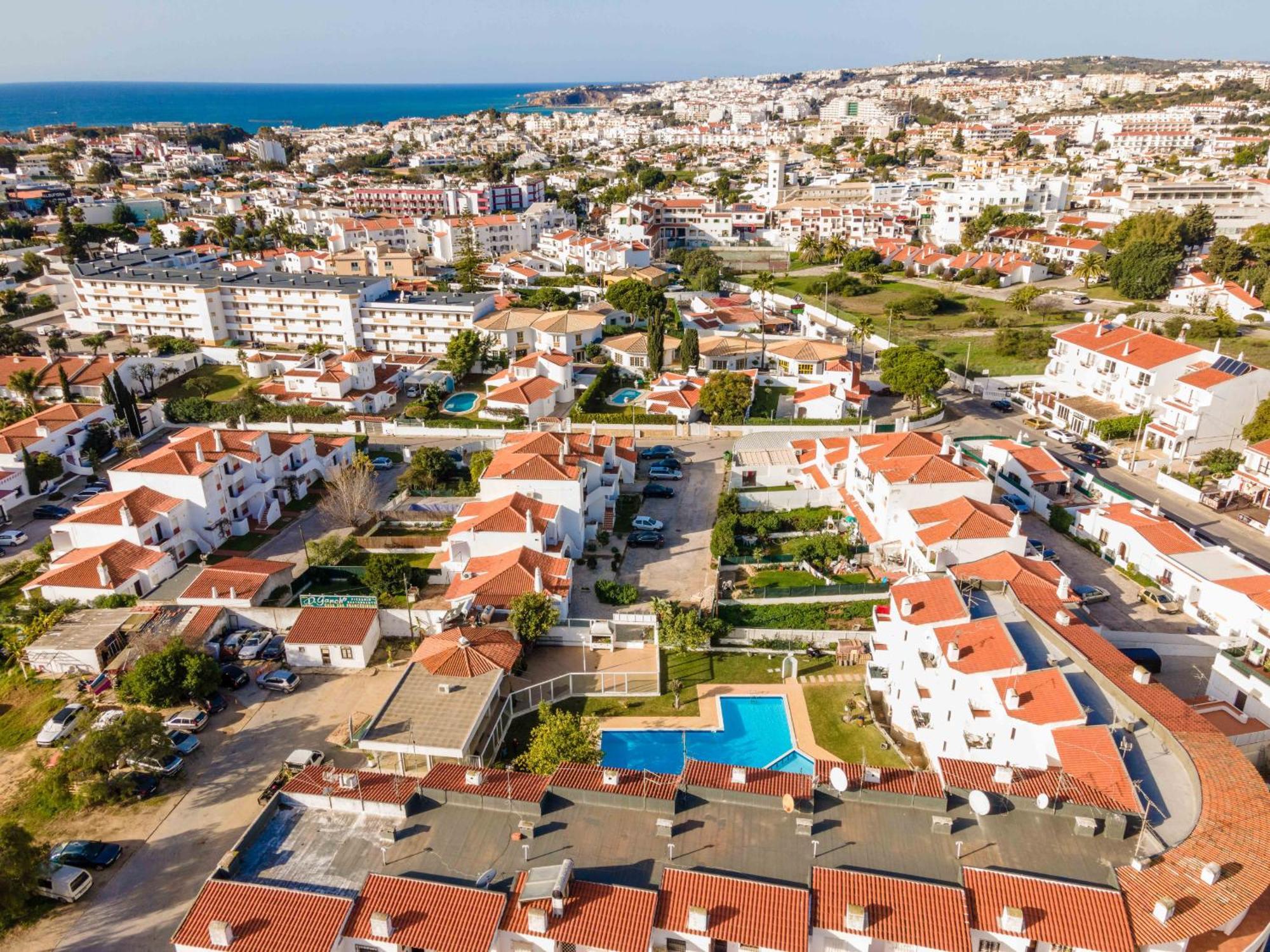 Santa Eulalia 2-Bedroom Apartment - Swimming Pool - Wifi アルブフェイラ エクステリア 写真